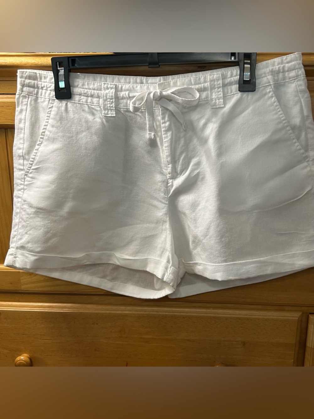 Gap Women's Optic White Linen & Cotton Cuffed Shorts Size 8 Excellent Condition - Picture 2 of 9